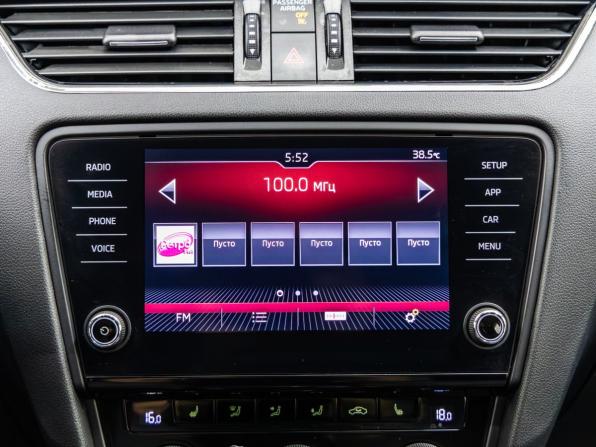 Skoda Octavia III (A7) Рестайлинг с пробегом 2018 года, цена 1 548 000 рублей, 182094 км, лифтбек, Автокод Объявления