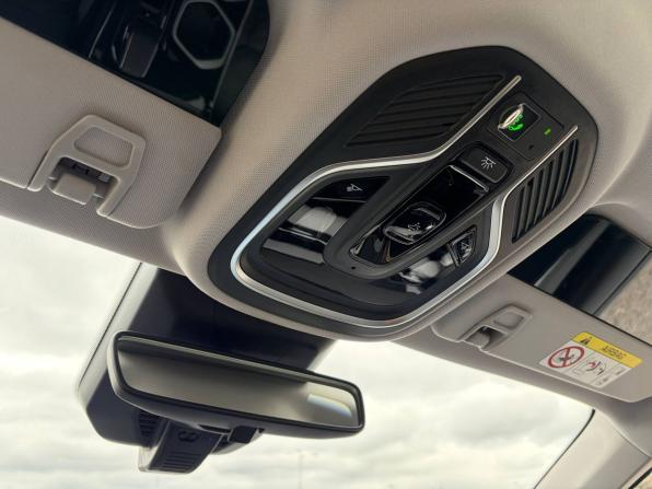 Geely Atlas II с пробегом 2024 года, цена 2 995 000 рублей, 1781 км, внедорожник, Автокод Объявления