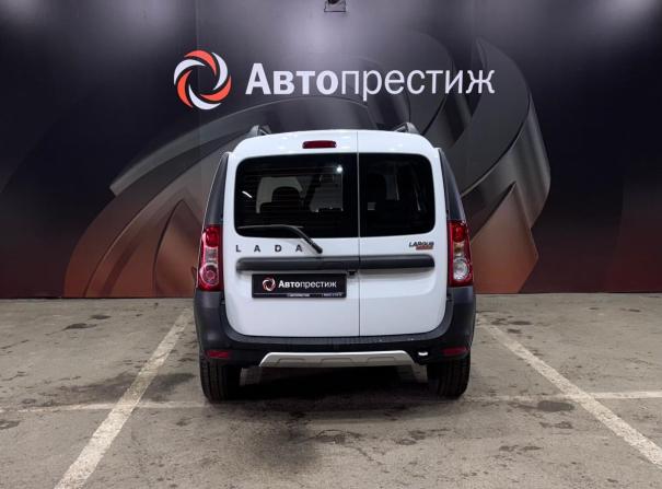 Lada (ВАЗ) Largus I Рестайлинг с пробегом 2024 года, цена 1 740 000 рублей, 12 км, универсал, Автокод Объявления
