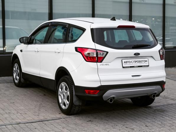 Ford Kuga II Рестайлинг с пробегом 2018 года, цена 1 220 000 рублей, 236227 км, внедорожник, Автокод Объявления