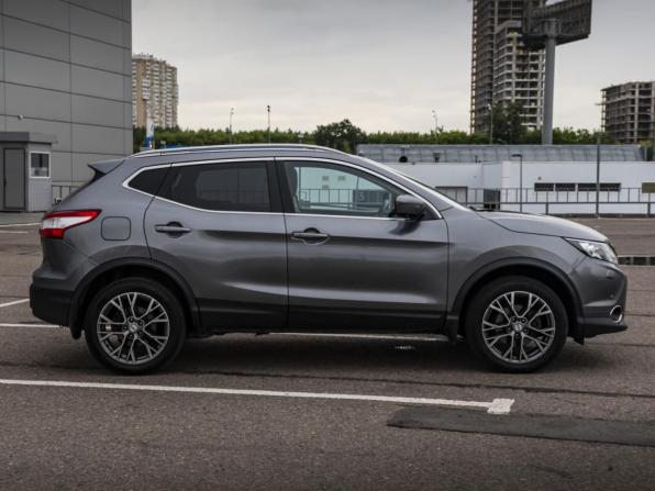 Nissan Qashqai II с пробегом 2017 года, цена 1 948 000 рублей, 113850 км, внедорожник, Автокод Объявления