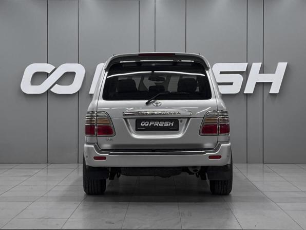 Toyota Land Cruiser 100 Series Рестайлинг 2 с пробегом 2006 года, цена 1 740 000 рублей, 393577 км, внедорожник, Автокод Объявления