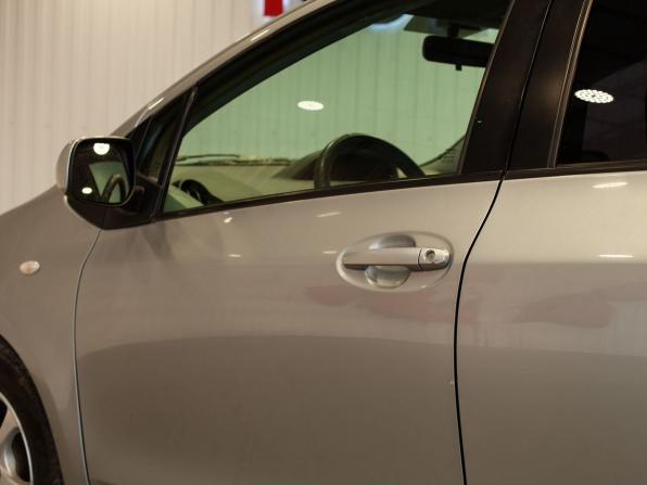 Toyota Yaris II с пробегом 2006 года, цена 450 000 рублей, 306857 км, хэтчбек, Автокод Объявления