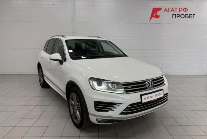 Volkswagen Touareg II Рестайлинг с пробегом 2017 года, цена 3 280 000 рублей, 233454 км, внедорожник, Автокод Объявления