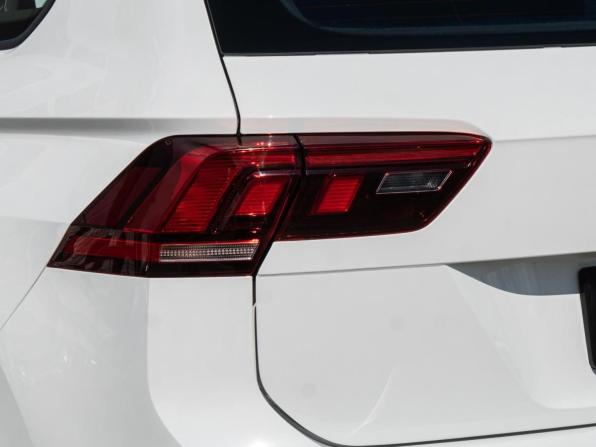 Volkswagen Tiguan II Рестайлинг с пробегом 2021 года, цена 1 899 000 рублей, 189128 км, внедорожник, Автокод Объявления