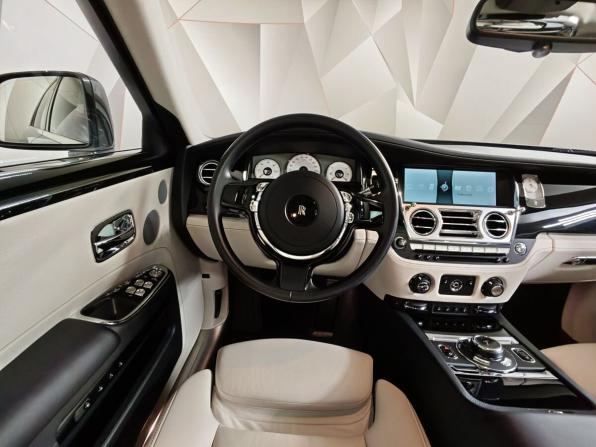 Rolls-Royce Ghost I Рестайлинг (Series II) с пробегом 2015 года, цена 14 995 000 рублей, 50716 км, седан, Автокод Объявления