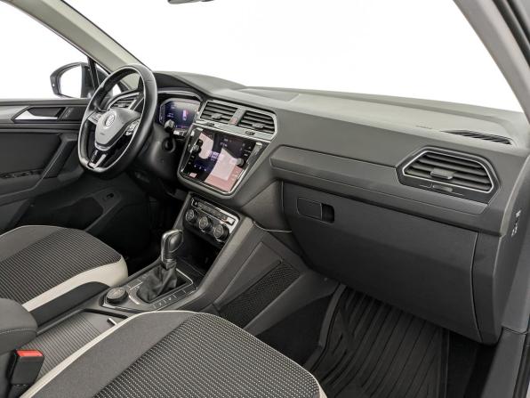 Volkswagen Tiguan II с пробегом 2019 года, цена 2 850 000 рублей, 100450 км, внедорожник, Автокод Объявления