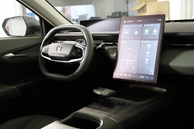 Changan Lamore с пробегом 2023 года, цена 2 059 990 рублей, 17022 км, седан, Автокод Объявления