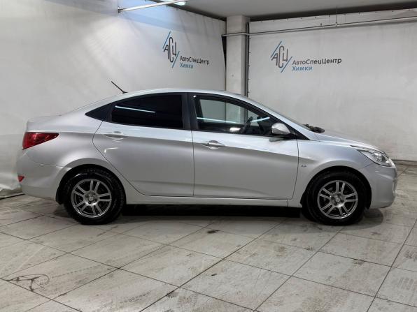 Hyundai Solaris I с пробегом 2014 года, цена 969 800 рублей, 124000 км, седан, Автокод Объявления
