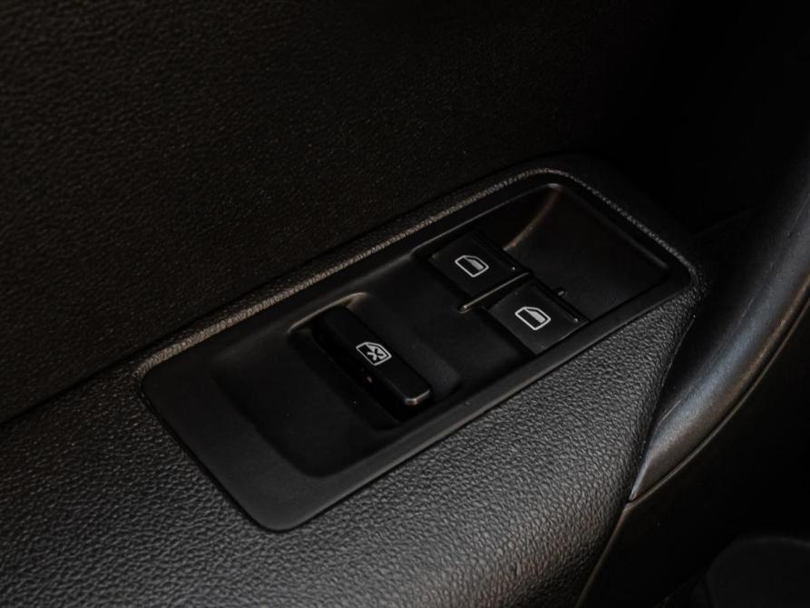 Volkswagen Polo V Рестайлинг Краснодар  - изображение 20