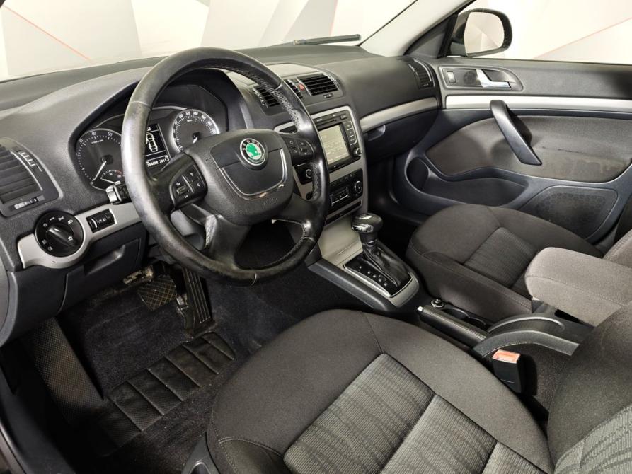 Skoda Octavia II (A5) Рестайлинг Москва  - изображение 19