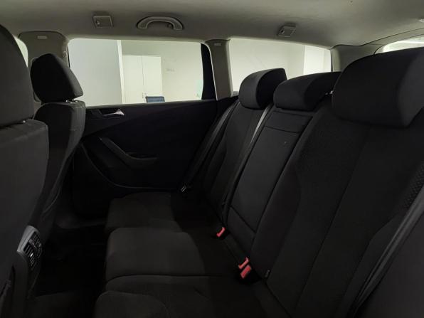 Volkswagen Passat B6 с пробегом 2006 года, цена 429 000 рублей, 201617 км, универсал, Автокод Объявления