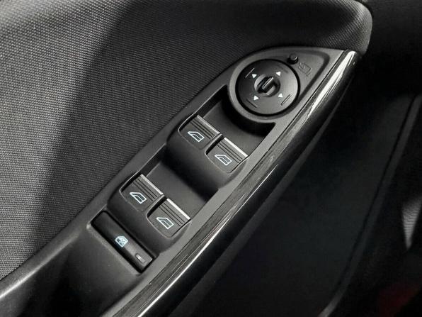 Ford Focus III Рестайлинг с пробегом 2018 года, цена 1 250 000 рублей, 139916 км, хэтчбек, Автокод Объявления