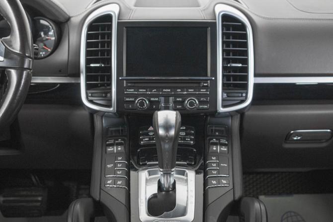 Porsche Cayenne II Рестайлинг (958) с пробегом 2014 года, цена 3 349 000 рублей, 127000 км, внедорожник, Автокод Объявления