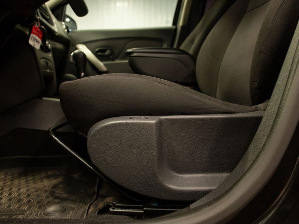 Renault Logan II с пробегом 2015 года, цена 840 000 рублей, 83712 км, седан, Автокод Объявления