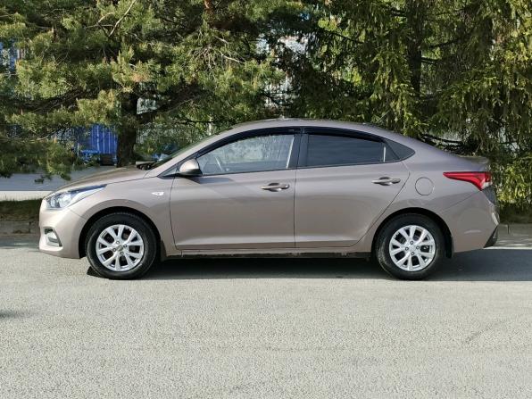 Hyundai Solaris II с пробегом 2019 года, цена 1 230 000 рублей, 182180 км, седан, Автокод Объявления