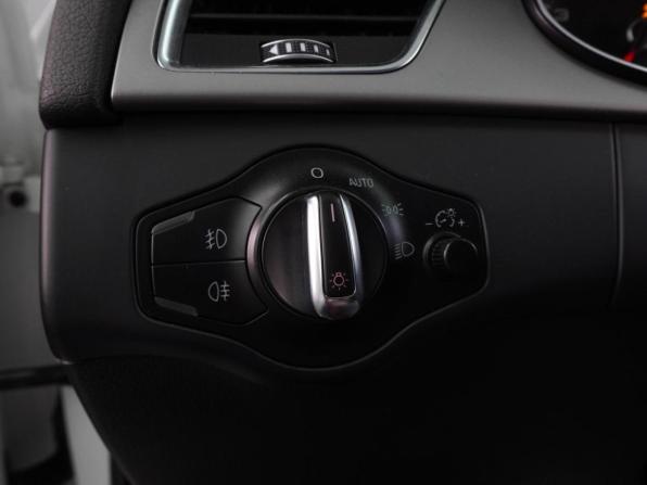 Audi A4 IV (B8) Рестайлинг с пробегом 2012 года, цена 1 099 000 рублей, 304751 км, седан, Автокод Объявления