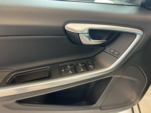 Volvo S60 II с пробегом 2012 года, цена 1 149 000 рублей, 184626 км, седан, Автокод Объявления
