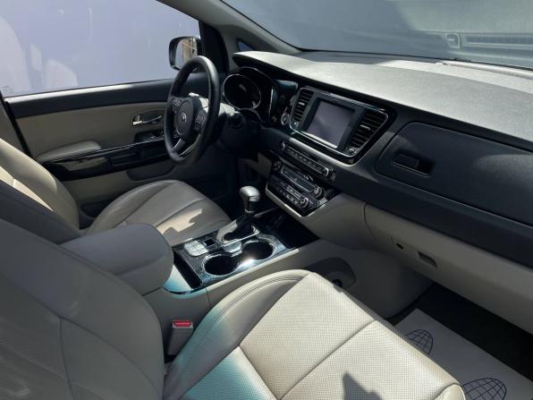 Kia Carnival III с пробегом 2019 года, цена 2 877 000 рублей, 180306 км, минивэн, Автокод Объявления