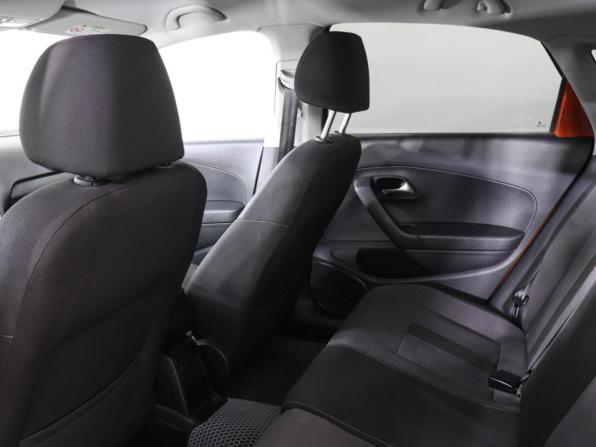 Volkswagen Polo V Рестайлинг с пробегом 2016 года, цена 1 000 000 рублей, 135913 км, седан, Автокод Объявления