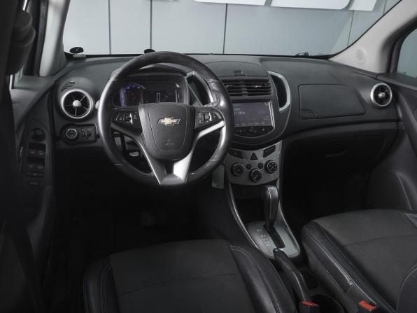 Chevrolet Tracker III с пробегом 2015 года, цена 920 000 рублей, 238924 км, внедорожник, Автокод Объявления