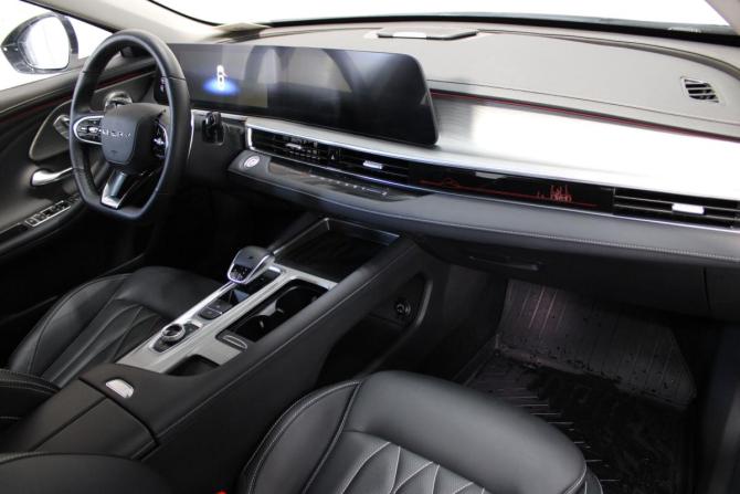 Chery Arrizo 8 с пробегом 2023 года, цена 2 157 000 рублей, 3195 км, седан, Автокод Объявления