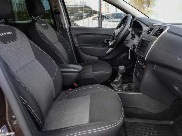 Renault Sandero II Рестайлинг с пробегом 2022 года, цена 1 249 000 рублей, 61976 км, хэтчбек, Автокод Объявления