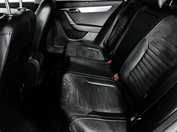 Volkswagen Passat B7 с пробегом 2011 года, цена 1 045 000 рублей, 239005 км, седан, Автокод Объявления