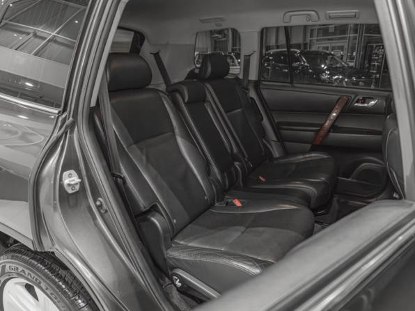 Toyota Highlander II (XU40) Рестайлинг с пробегом 2013 года, цена 1 220 000 рублей, 304662 км, внедорожник, Автокод Объявления