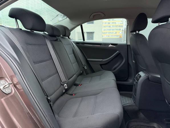 Volkswagen Jetta VI Рестайлинг с пробегом 2016 года, цена 865 000 рублей, 248000 км, седан, Автокод Объявления