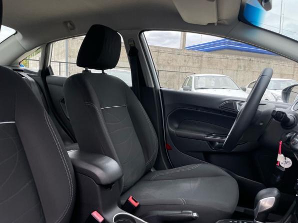 Ford Fiesta Mk6 Рестайлинг с пробегом 2015 года, цена 825 000 рублей, 137400 км, седан, Автокод Объявления