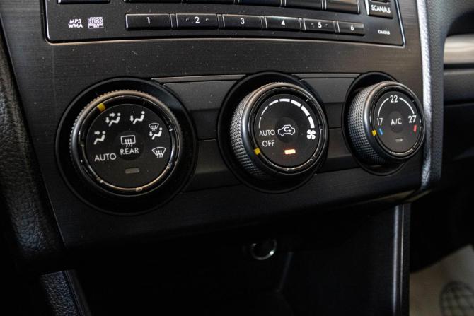Subaru XV I с пробегом 2012 года, цена 1 249 000 рублей, 193100 км, внедорожник, Автокод Объявления