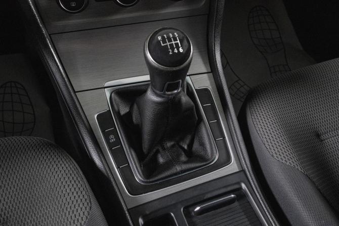Volkswagen Golf VII с пробегом 2013 года, цена 1 069 000 рублей, 93331 км, универсал, Автокод Объявления