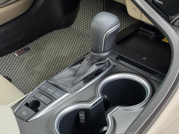 Toyota Camry VIII (XV70) Рестайлинг с пробегом 2023 года, цена 4 650 000 рублей, 27244 км, седан, Автокод Объявления