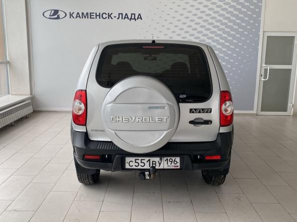Chevrolet Niva I Рестайлинг с пробегом 2012 года, цена 539 000 рублей, 120923 км, внедорожник, Автокод Объявления