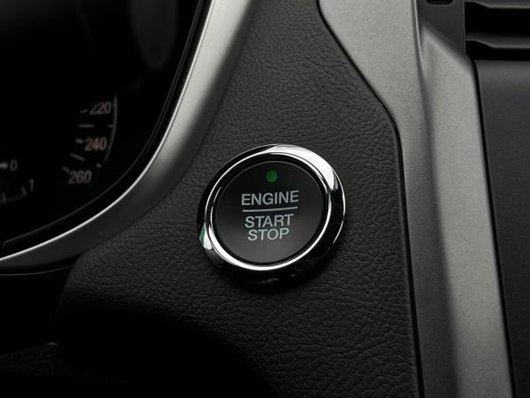Ford Mondeo V с пробегом 2019 года, цена 1 763 700 рублей, 121530 км, седан, Автокод Объявления