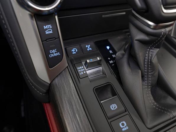 Toyota Land Cruiser 300 Series с пробегом 2024 года, цена 14 000 000 рублей, 24 км, внедорожник, Автокод Объявления
