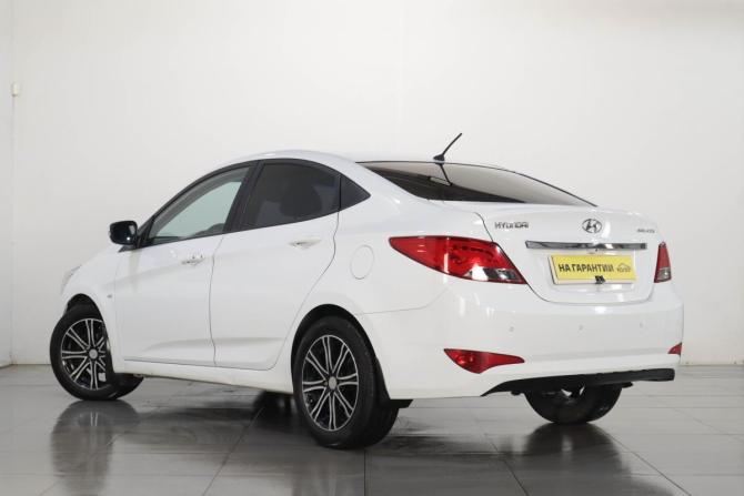Hyundai Solaris I Рестайлинг с пробегом 2014 года, цена 1 049 000 рублей, 138300 км, седан, Автокод Объявления