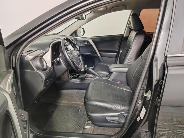 Toyota RAV4 IV (XA40) Рестайлинг с пробегом 2016 года, цена 1 985 000 рублей, 219235 км, внедорожник, Автокод Объявления