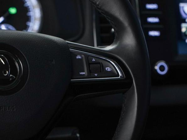 Skoda Karoq I с пробегом 2020 года, цена 2 277 077 рублей, 108789 км, внедорожник, Автокод Объявления