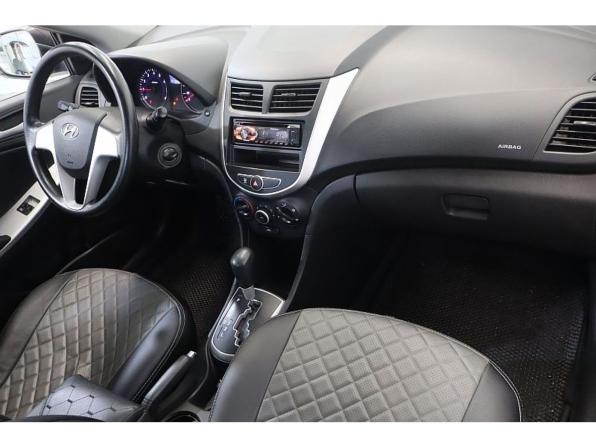 Hyundai Solaris I с пробегом 2012 года, цена 565 000 рублей, 93560 км, седан, Автокод Объявления