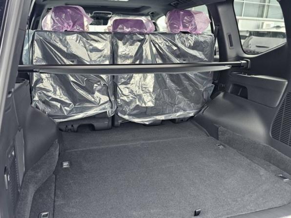 Toyota Land Cruiser 300 Series с пробегом 2026 года, цена 15 450 000 рублей, 15 км, внедорожник, Автокод Объявления