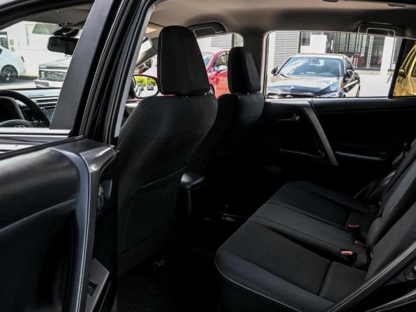 Toyota RAV4 IV (XA40) Рестайлинг с пробегом 2017 года, цена 2 099 000 рублей, 187439 км, внедорожник, Автокод Объявления