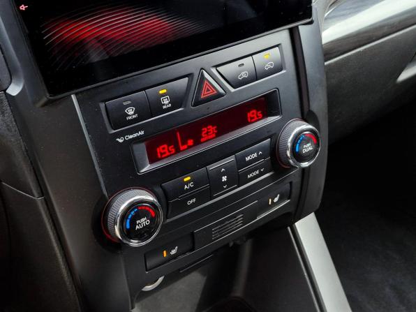 Kia Sorento II с пробегом 2011 года, цена 1 215 000 рублей, 282718 км, внедорожник, Автокод Объявления