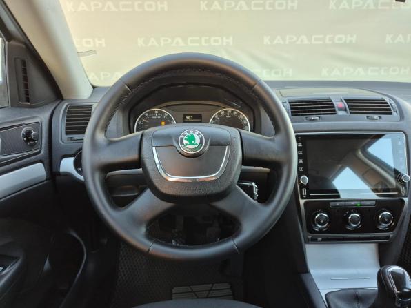 Skoda Octavia II (A5) Рестайлинг с пробегом 2012 года, цена 699 000 рублей, 151000 км, лифтбек, Автокод Объявления