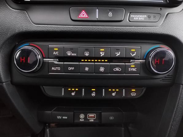 Kia Ceed III с пробегом 2018 года, цена 1 550 000 рублей, 105000 км, хэтчбек, Автокод Объявления