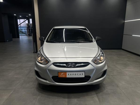 Hyundai Solaris I с пробегом 2012 года, цена 595 000 рублей, 244000 км, седан, Автокод Объявления