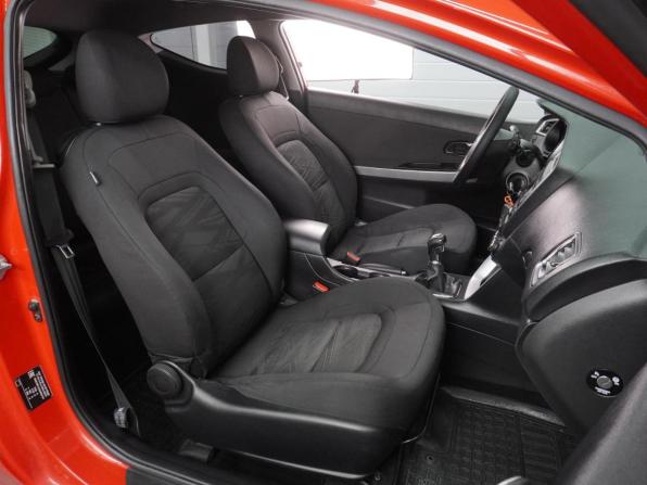 Kia Ceed II Рестайлинг с пробегом 2016 года, цена 999 000 рублей, 255391 км, хэтчбек, Автокод Объявления