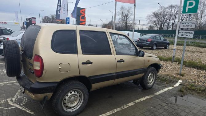 Chevrolet Niva I с пробегом 2004 года, цена 178 161 рубль, 130000 км, внедорожник, Автокод Объявления