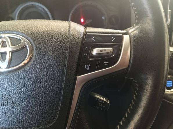 Toyota Land Cruiser 200 Series Рестайлинг 2 с пробегом 2015 года, цена 4 470 000 рублей, 289498 км, внедорожник, Автокод Объявления